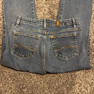Women Aura by Wrangler Bootcut Jeans